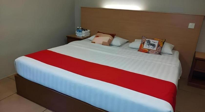 River Park Hotel Sibu Kültér fotó