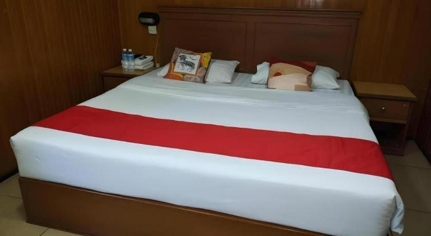 River Park Hotel Sibu Kültér fotó